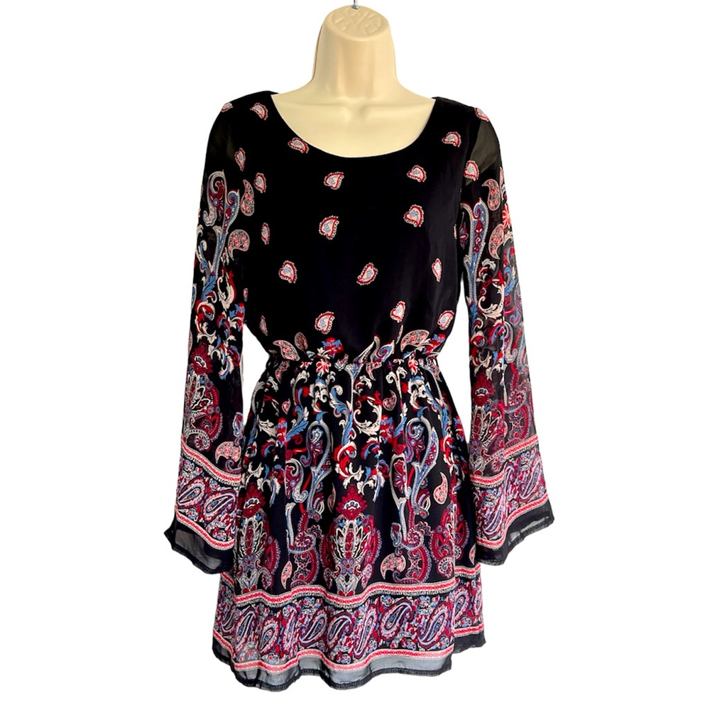 RUE21 Paisley Print Bell Sleeves Black Slip On Dress Junior Size Small (2-23)